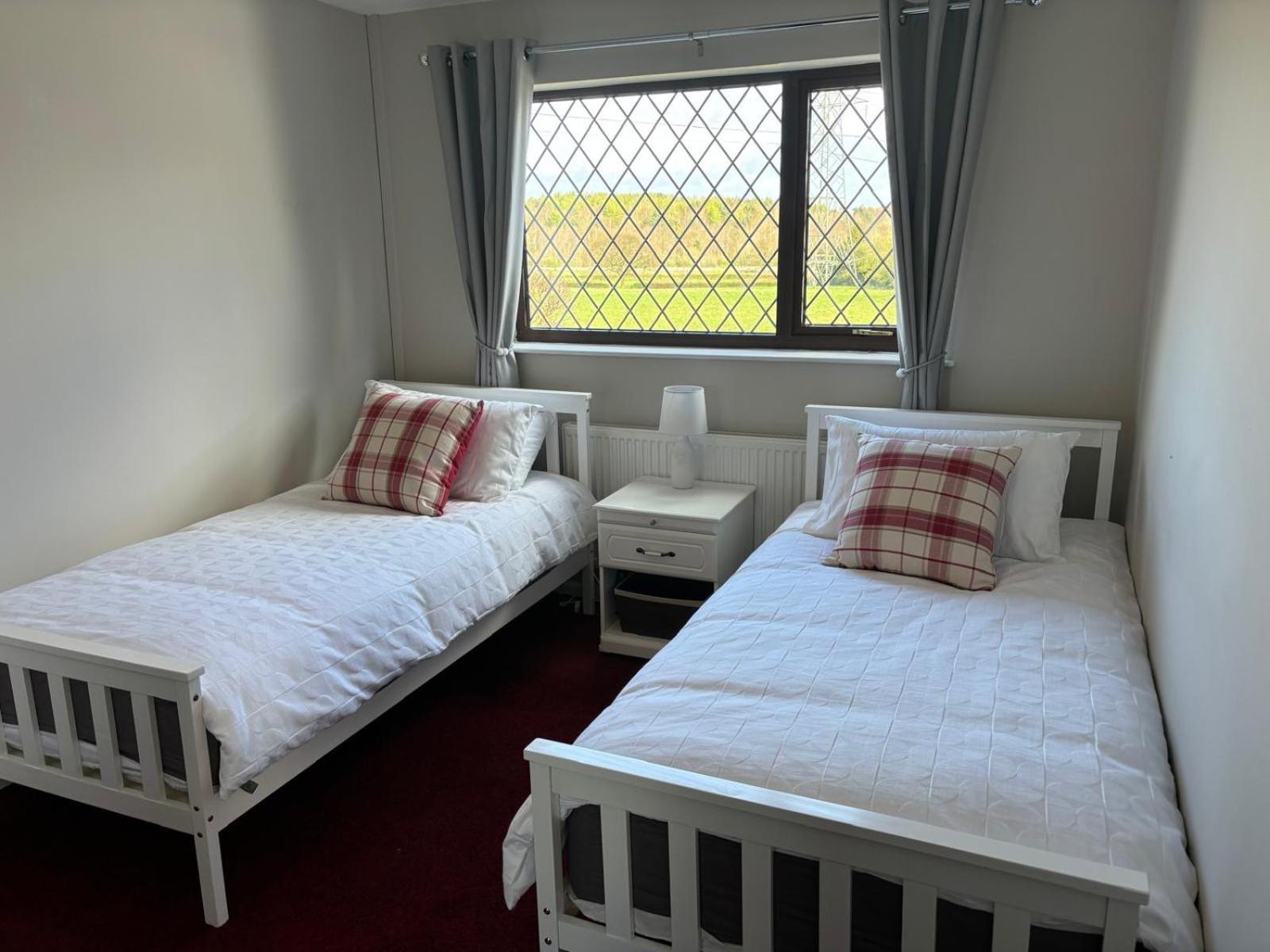 2 Bedroom Bungalow Rhosllanerchrugog Eksteriør bilde